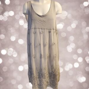Elegant Embroidered Sleeveless‎ Dress - Size Medium